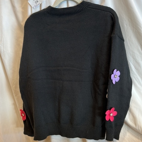 NWT Mainstrip soft sweater in black with puffy blinged out flowers 🌸 size s - Picture 2 of 4